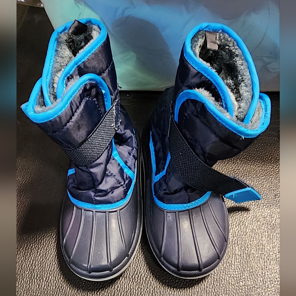 The Children's Place Navy and Blue Snow Boots